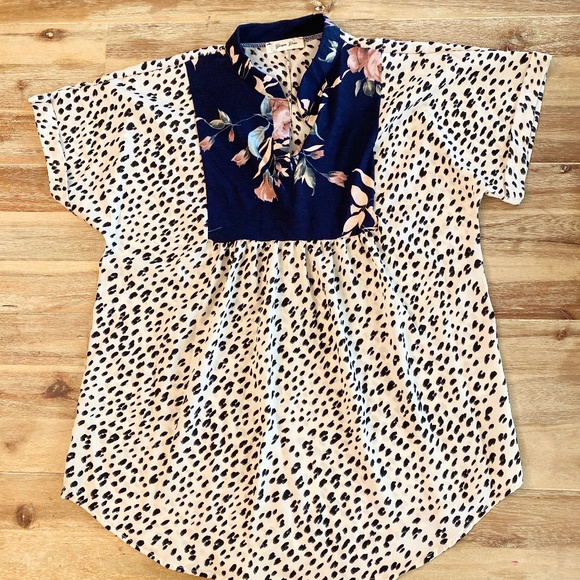 Beeson River Cheetah Print Top With Embroidered Yolk - Picture 1 of 1